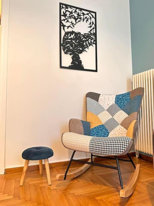 4 Family And Friends - Acropolis View Apartment Атина Екстериор снимка